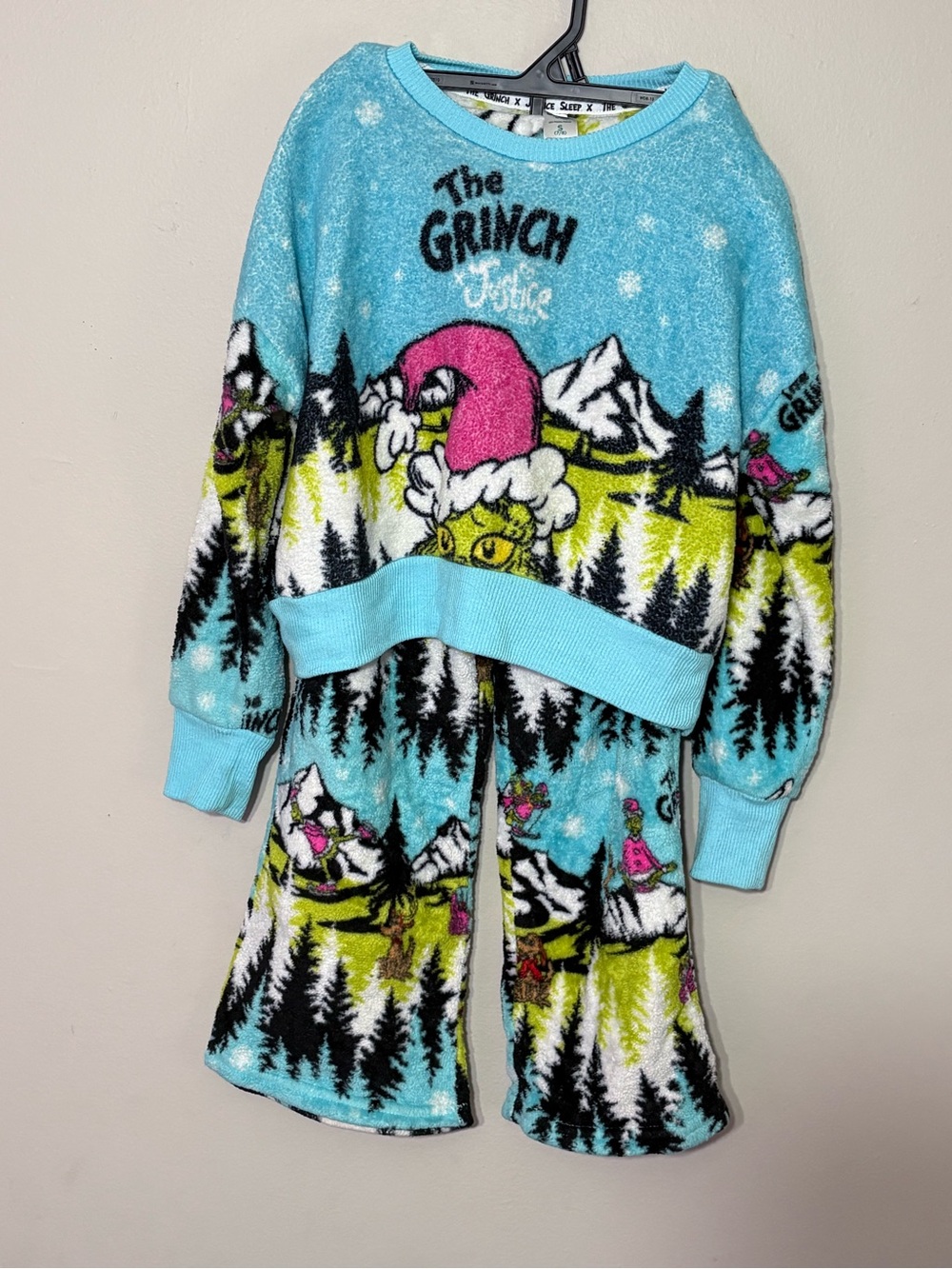 Girls grinch fuzzy pj’s
